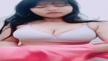 Amatir Viral ABG Imut Colmek Basah Di Kasur poster